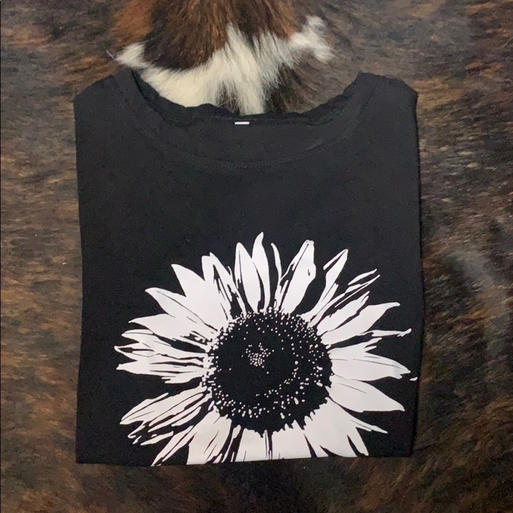 Black graphic tee!
